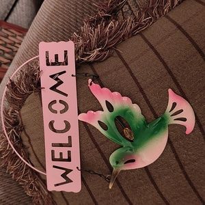 Decorative wall hanger